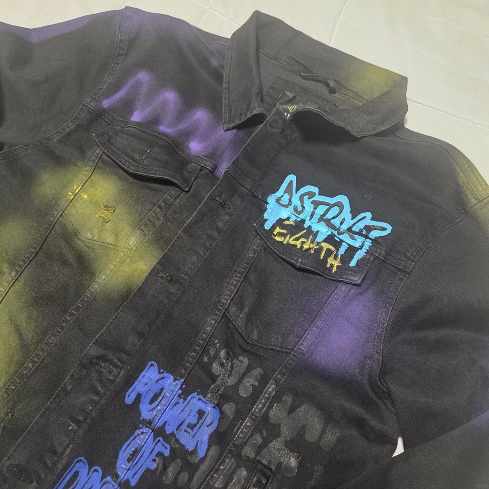 8 DSTRKT Mens XL Graffiti Spray Paint Denim Trucker Jacket Black Purple DF9116